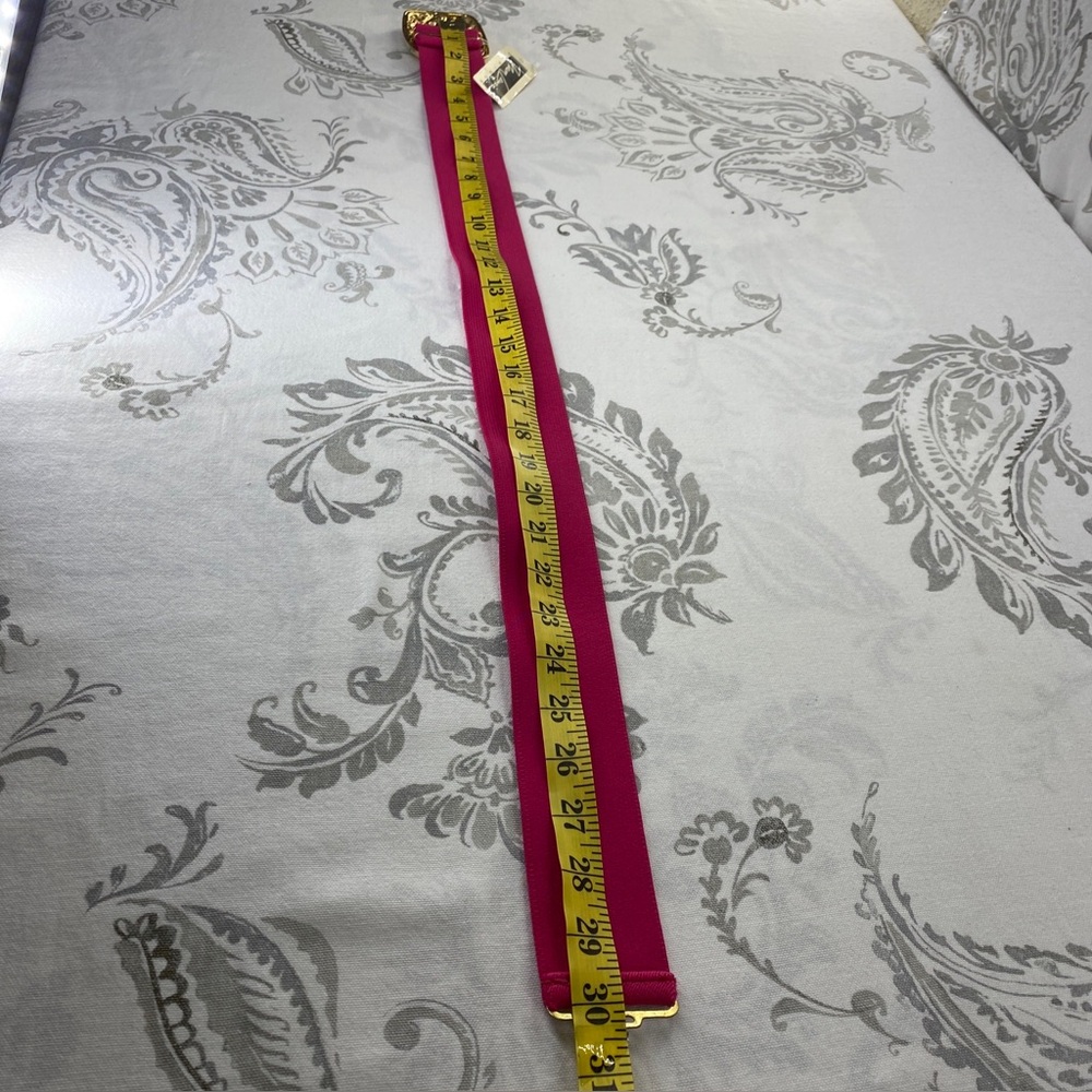 DAY LOR BELT‎ PINK &GOLD WOVEN
DESIGN M/L - Picture 3 of 6